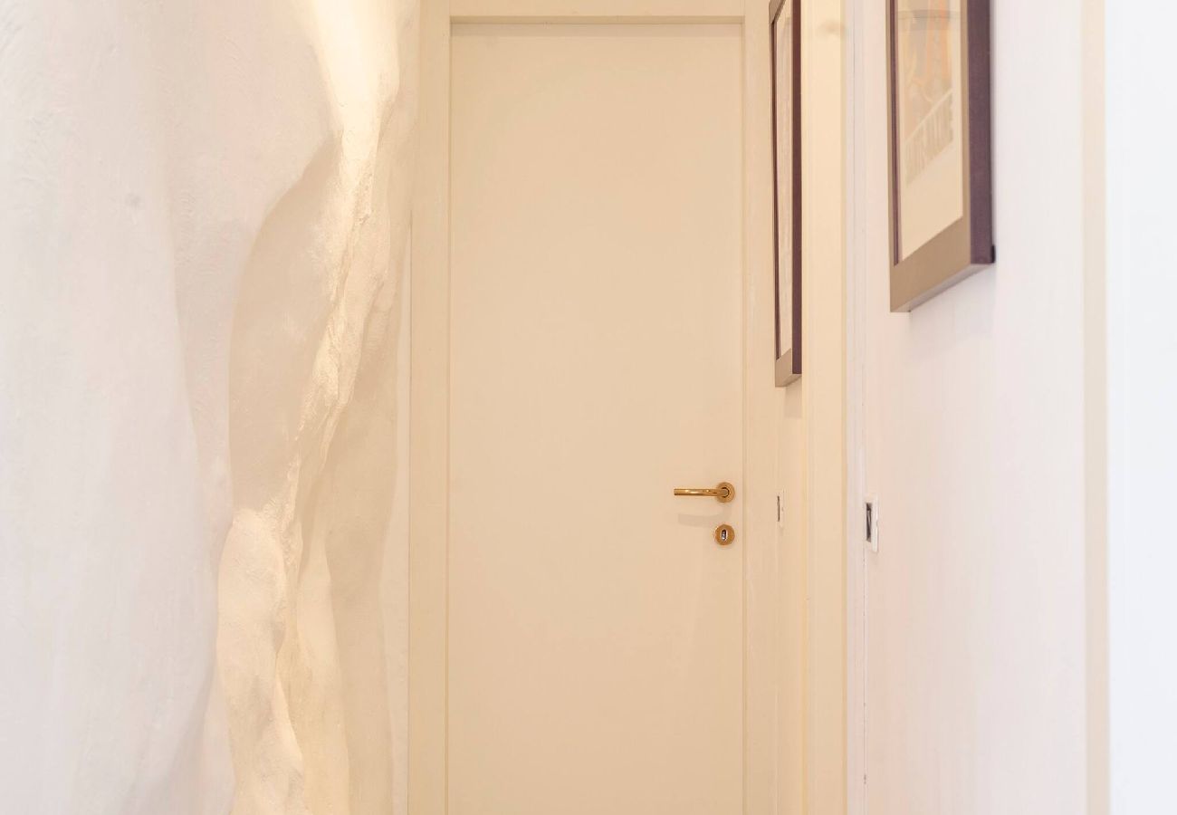Couloir de la chambre au salon