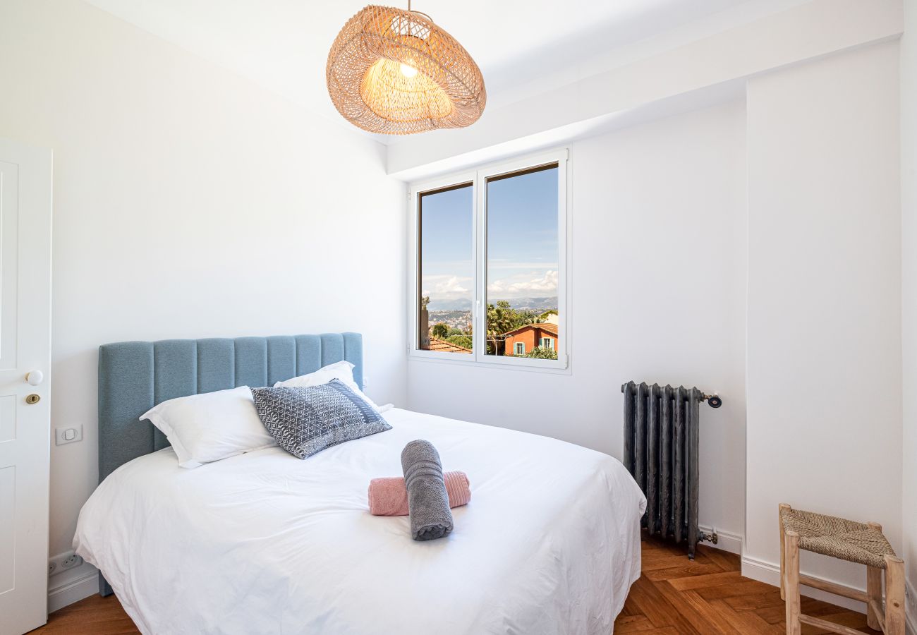 Chambre en-suite dans la villa Antheo