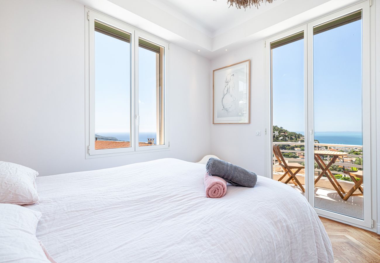 Chambre avec terrasse et vue sur la mer