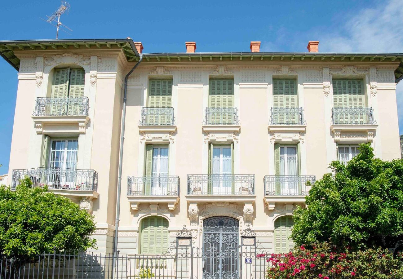 Apartment in Beaulieu-sur-Mer - Villa Thémis