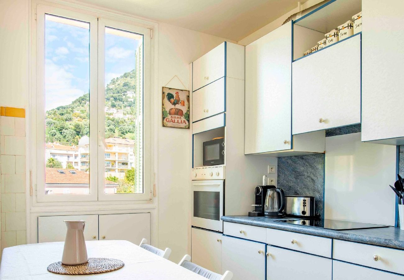 Apartment in Beaulieu-sur-Mer - Villa Thémis