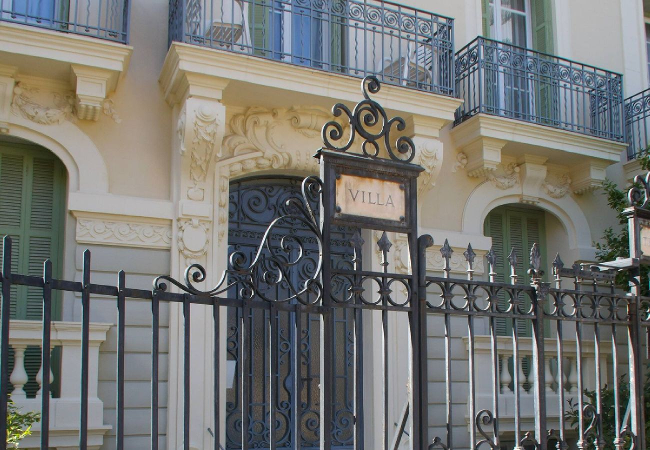 Apartment in Beaulieu-sur-Mer - Villa Thémis