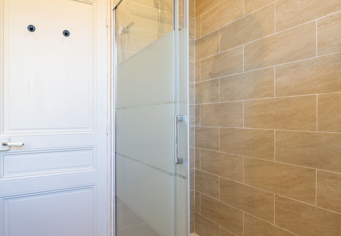 Apartment in Beaulieu-sur-Mer - Villa Thémis