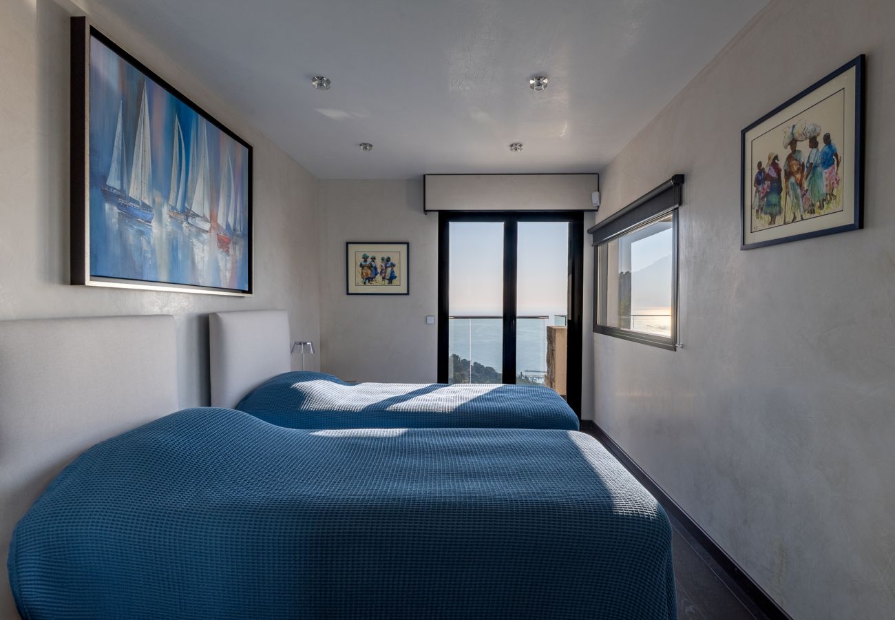Villa in Villefranche-sur-Mer - Maison Bleue