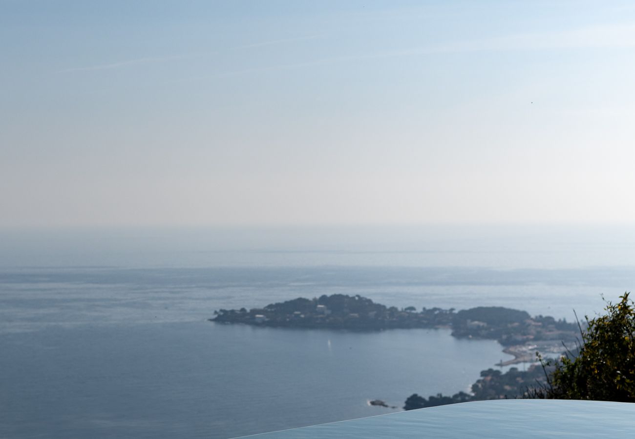Villa in Villefranche-sur-Mer - Maison Bleue