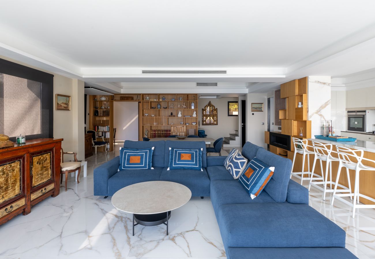 Villa in Villefranche-sur-Mer - Maison Bleue