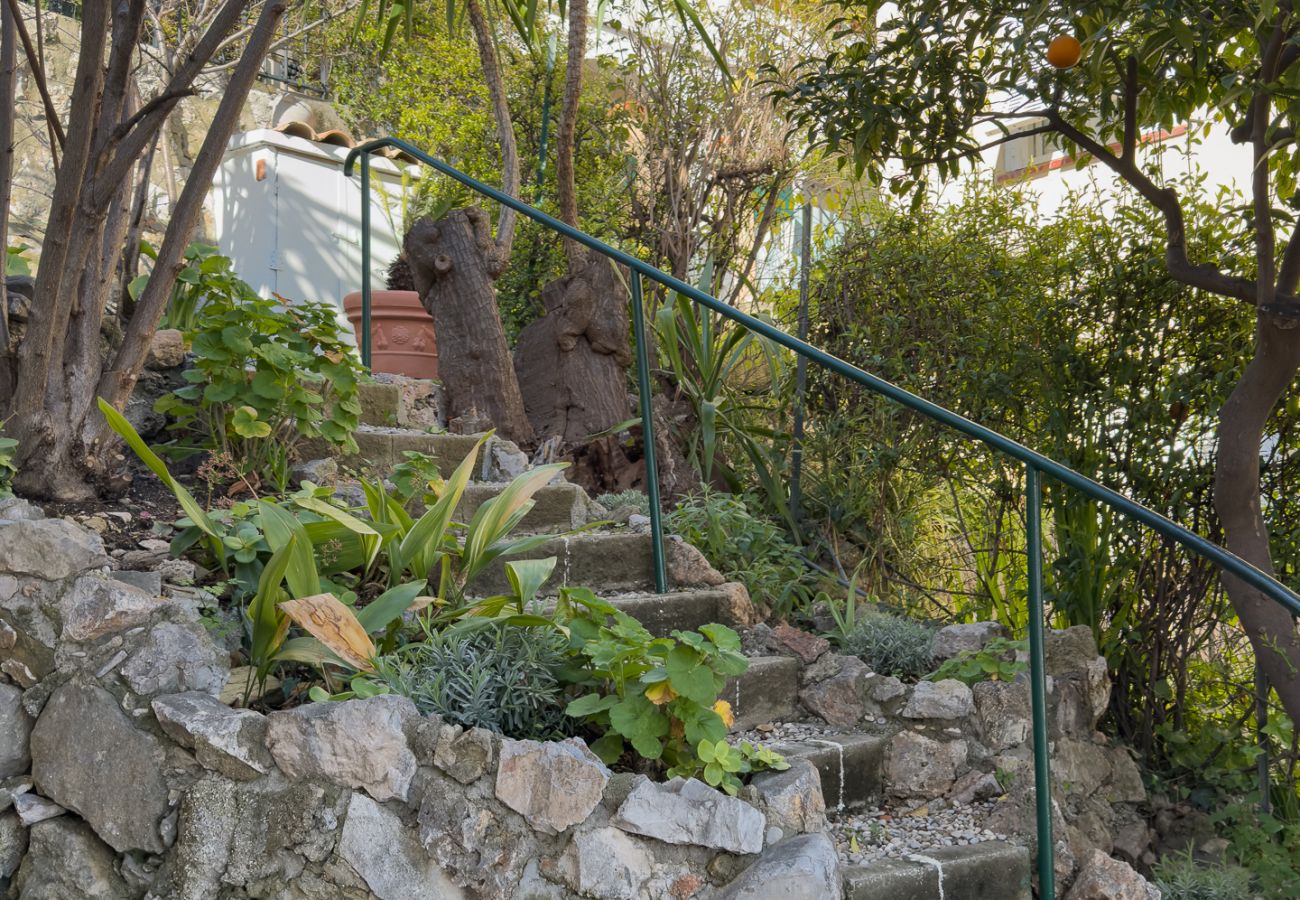 Villa in Beaulieu-sur-Mer - Villa Les Lucioles