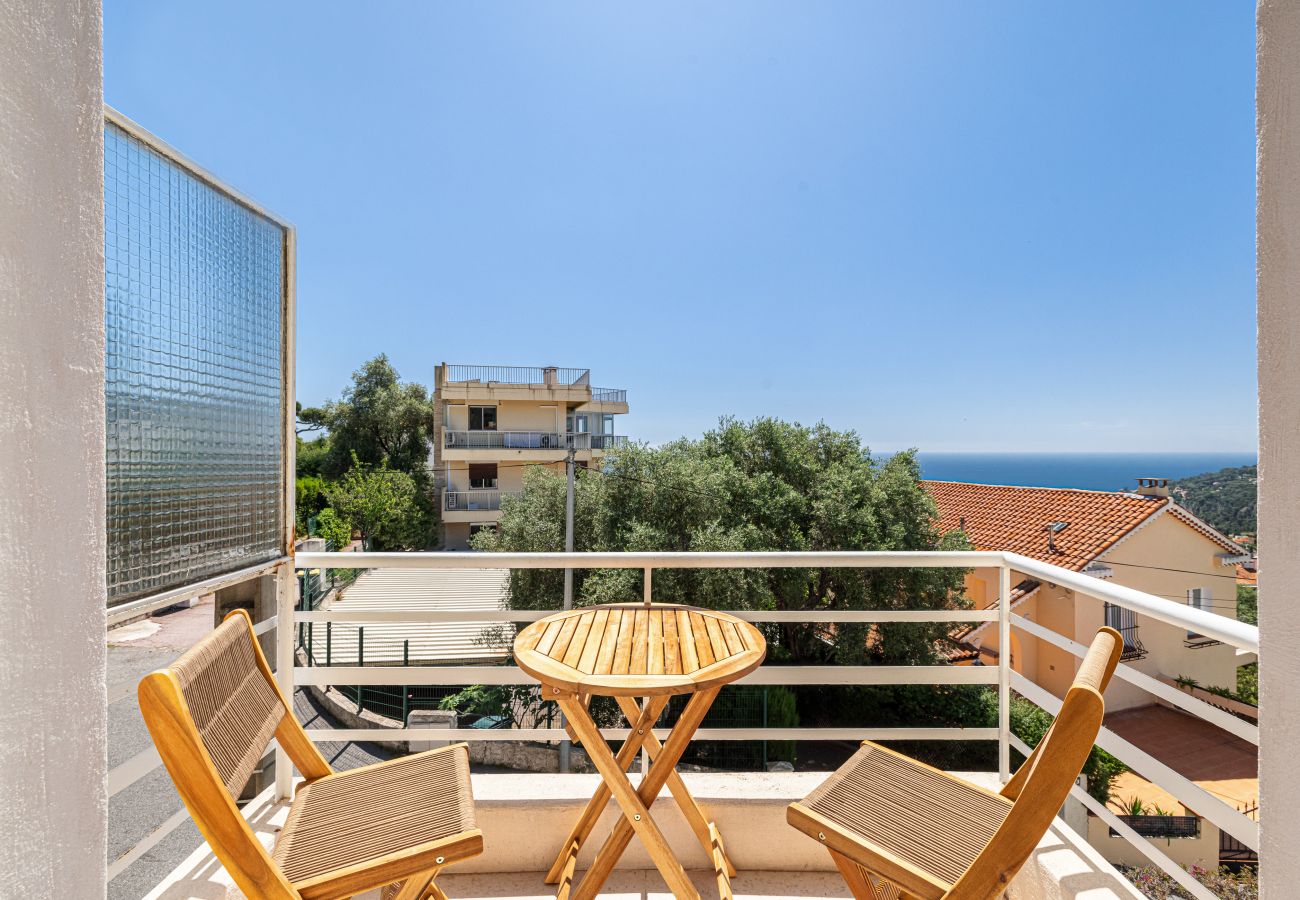 Balcony with views of the Mediterranean Sea and surrounding nature
