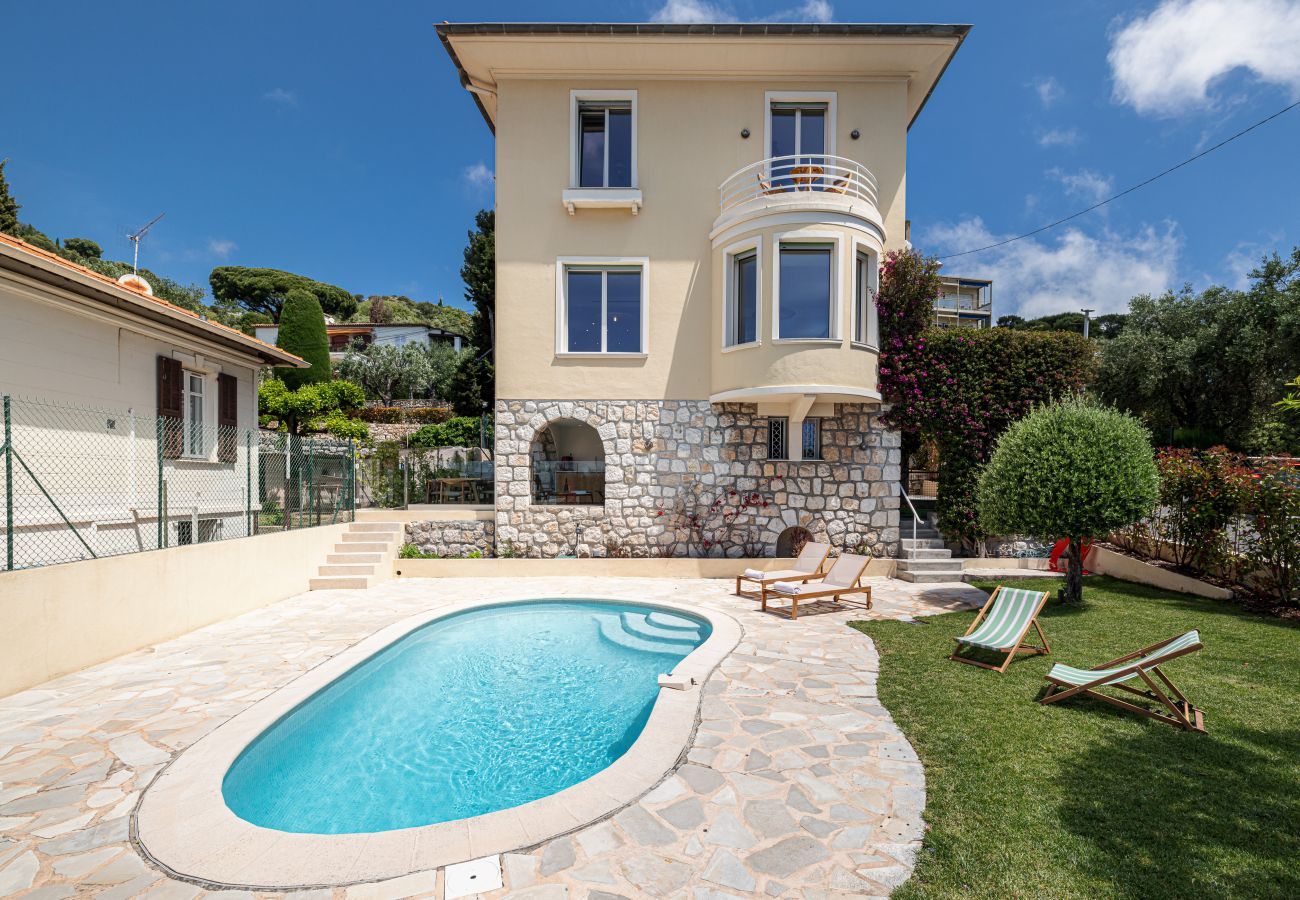 Large family villa and swimming pool
